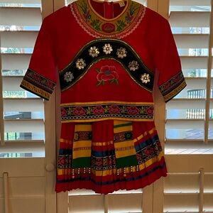 Girls Chinese 2pc Embroidered set. Beautiful.